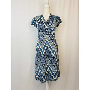 Everly Grey Kathy Wrap Dress, XS, Blue Chevron, Short Sleeve, Midi